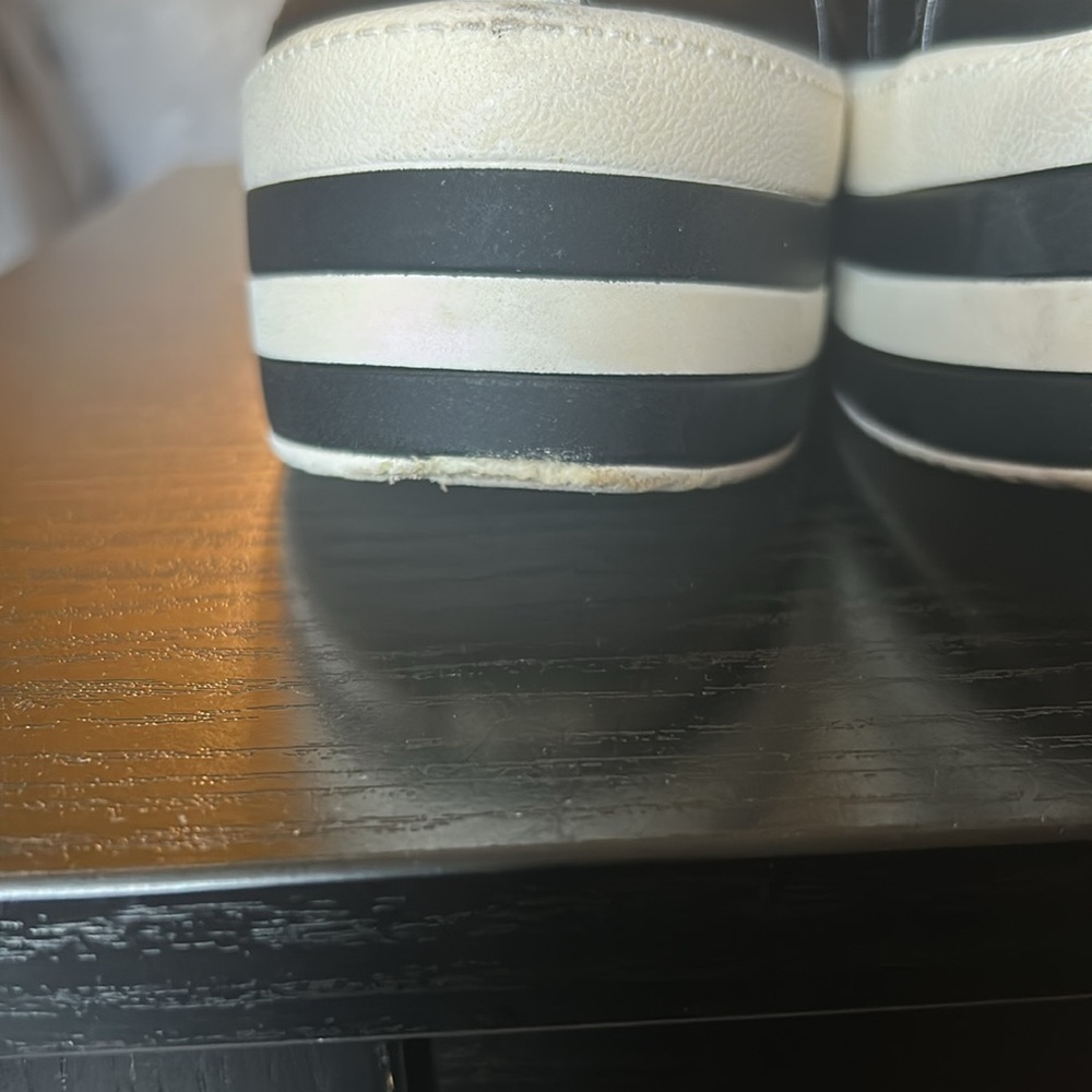 Weeboo, platform sneakers, black and white size 8.5EUC - Picture 5 of 9
